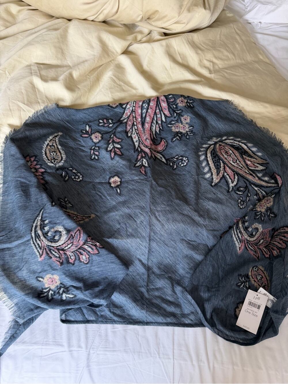 🗽🩶NWT J. Jill Dusky Blue Embroidered Fringe Scarf